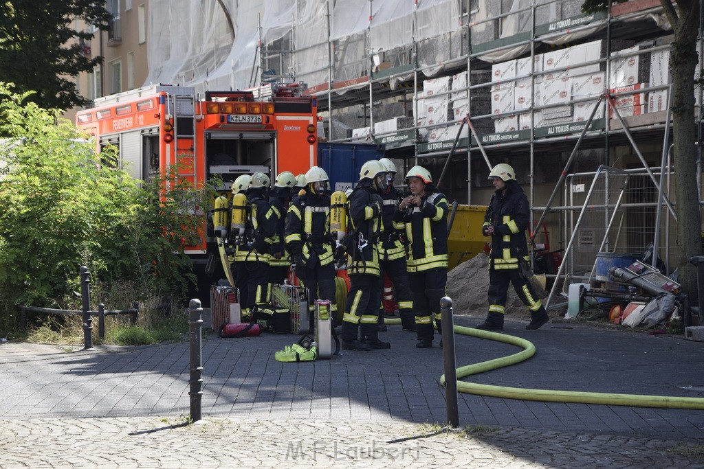 Explo Feuer 2 Koeln Kalk Hoefestr P030.JPG - Miklos Laubert